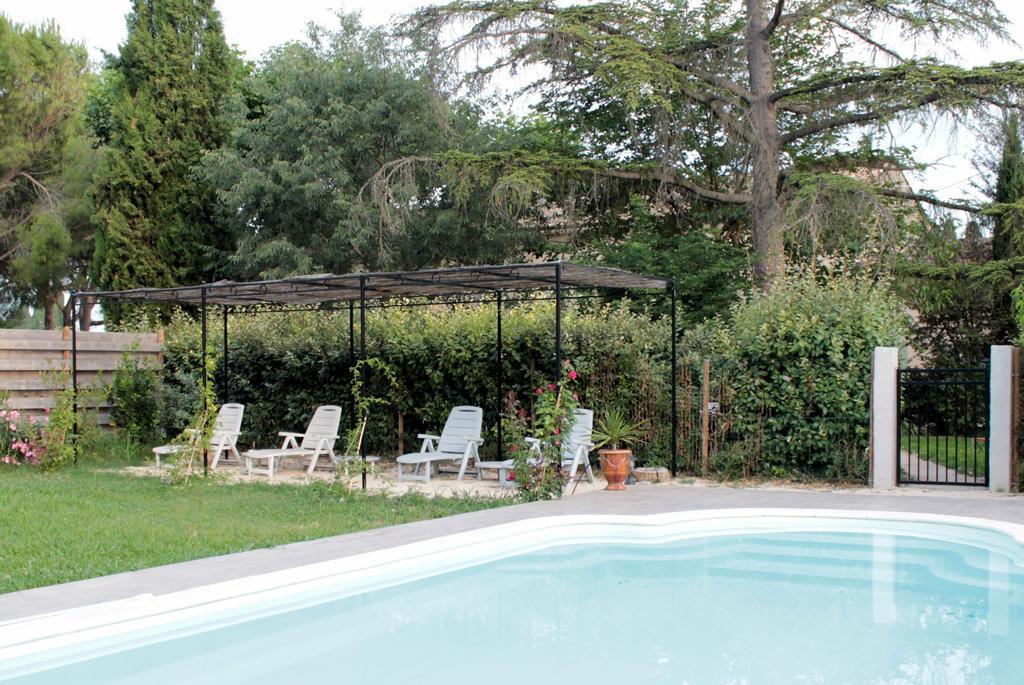 Mas De La Douceur Bed and Breakfast Saint-Andiol Εξωτερικό φωτογραφία