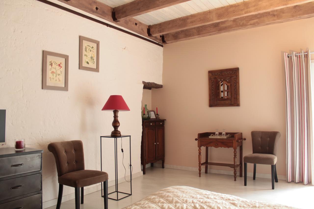 Mas De La Douceur Bed and Breakfast Saint-Andiol Εξωτερικό φωτογραφία