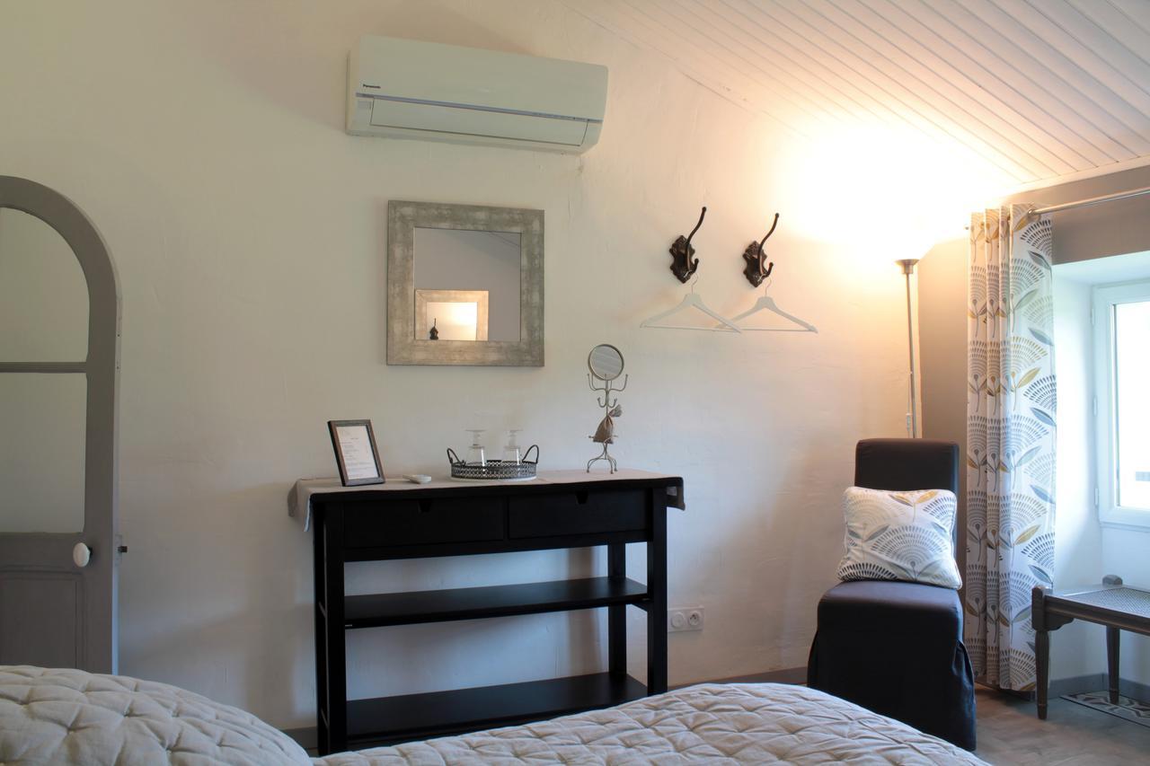 Mas De La Douceur Bed and Breakfast Saint-Andiol Εξωτερικό φωτογραφία