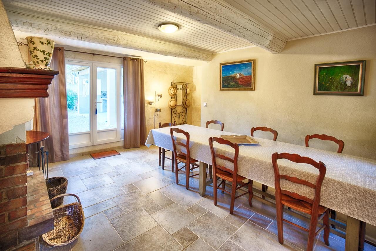 Mas De La Douceur Bed and Breakfast Saint-Andiol Εξωτερικό φωτογραφία
